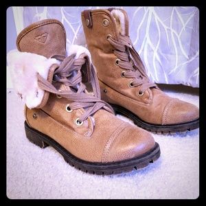Womens Roxy casual boots
